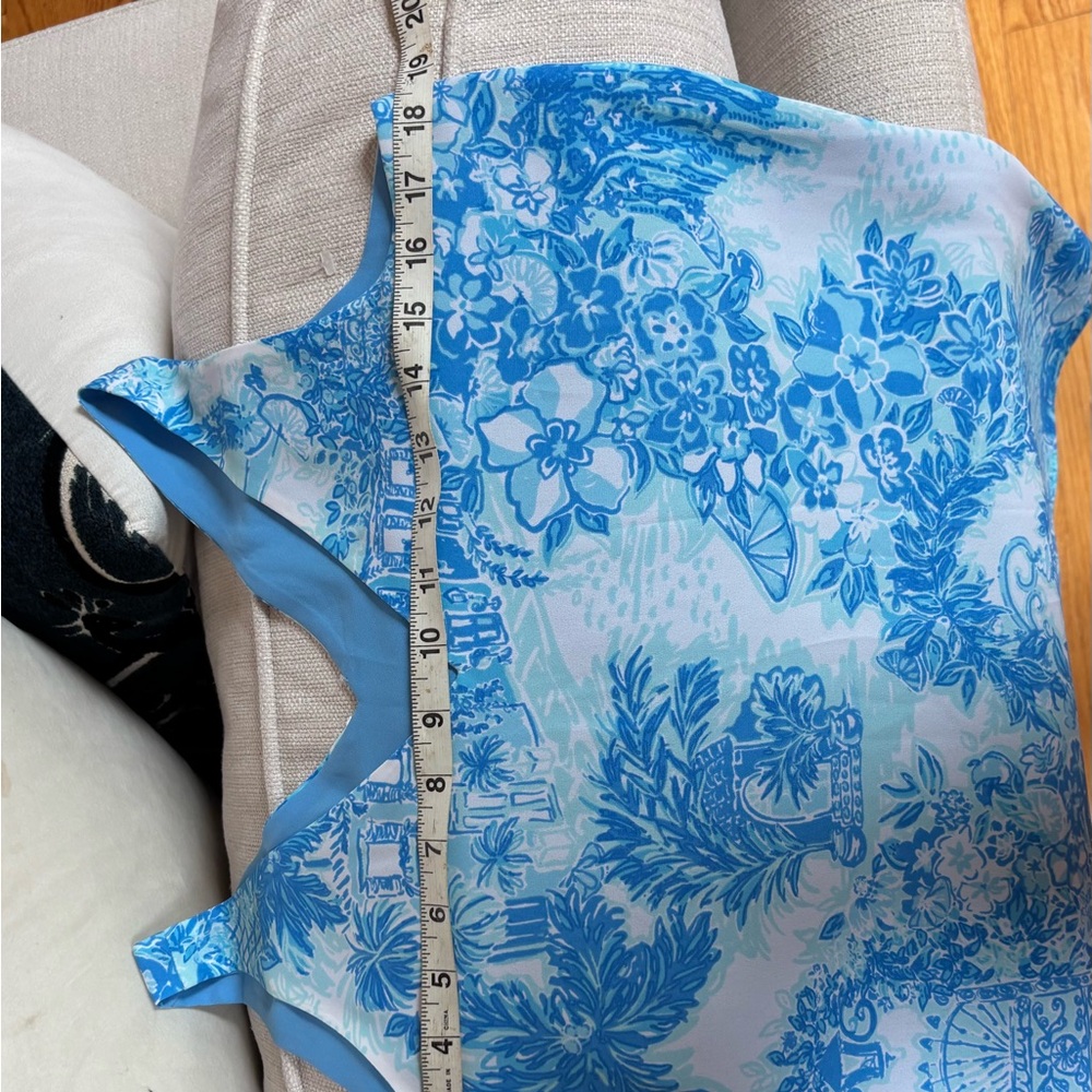 Lilly Pulitzer Florin reversible blue and Toile Me About It size medium - Picture 5 of 5